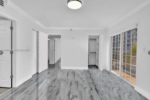 $575,000 | 8900 Collins Avenue, Unit 304, Surfside, FL 33154