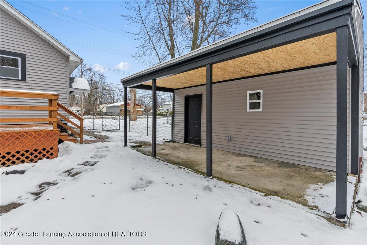 2717 West Jolly Road Lansing, MI 48911 - Photo 7 of 33 09-Media Jett - 09