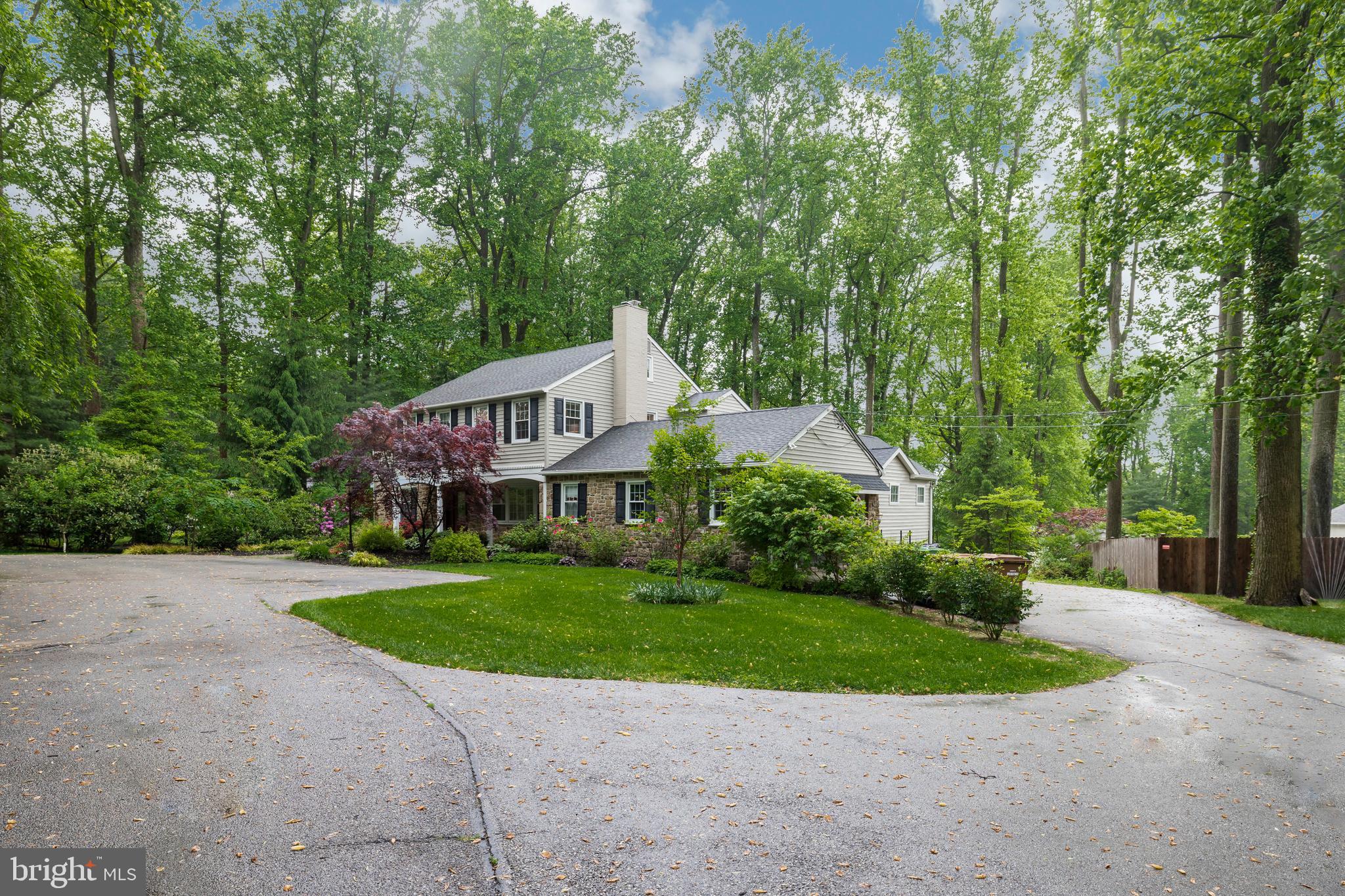 486 Dreshertown Road Fort Washington, PA 19034 - Photo 4 of 37 Circular Driveway