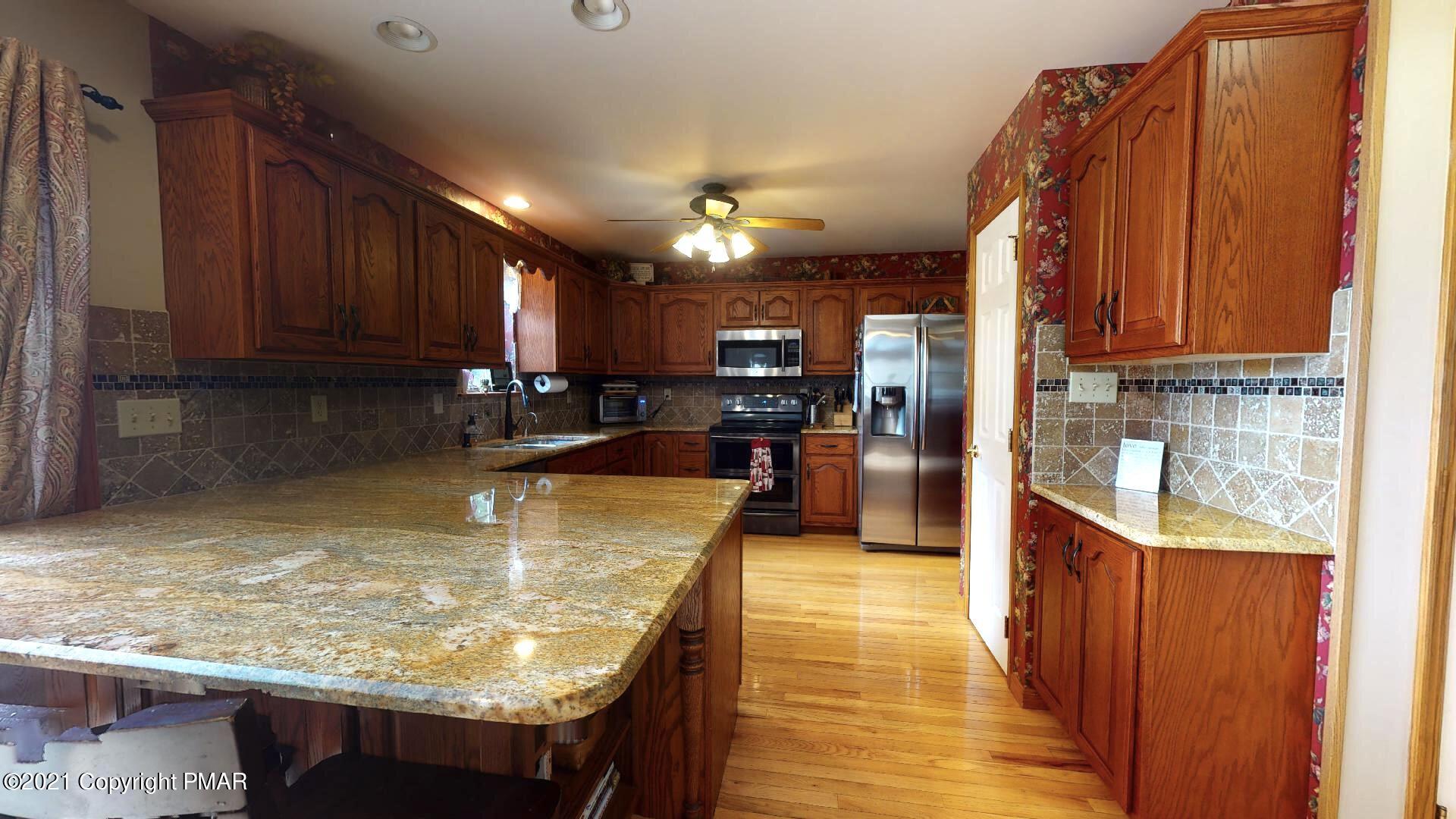 3249 Turkey Hill Road Stroudsburg, PA 18360 - Photo 17 of 44 65ED76F5-0DCC-4FD8-85D0-E624B07D63A3