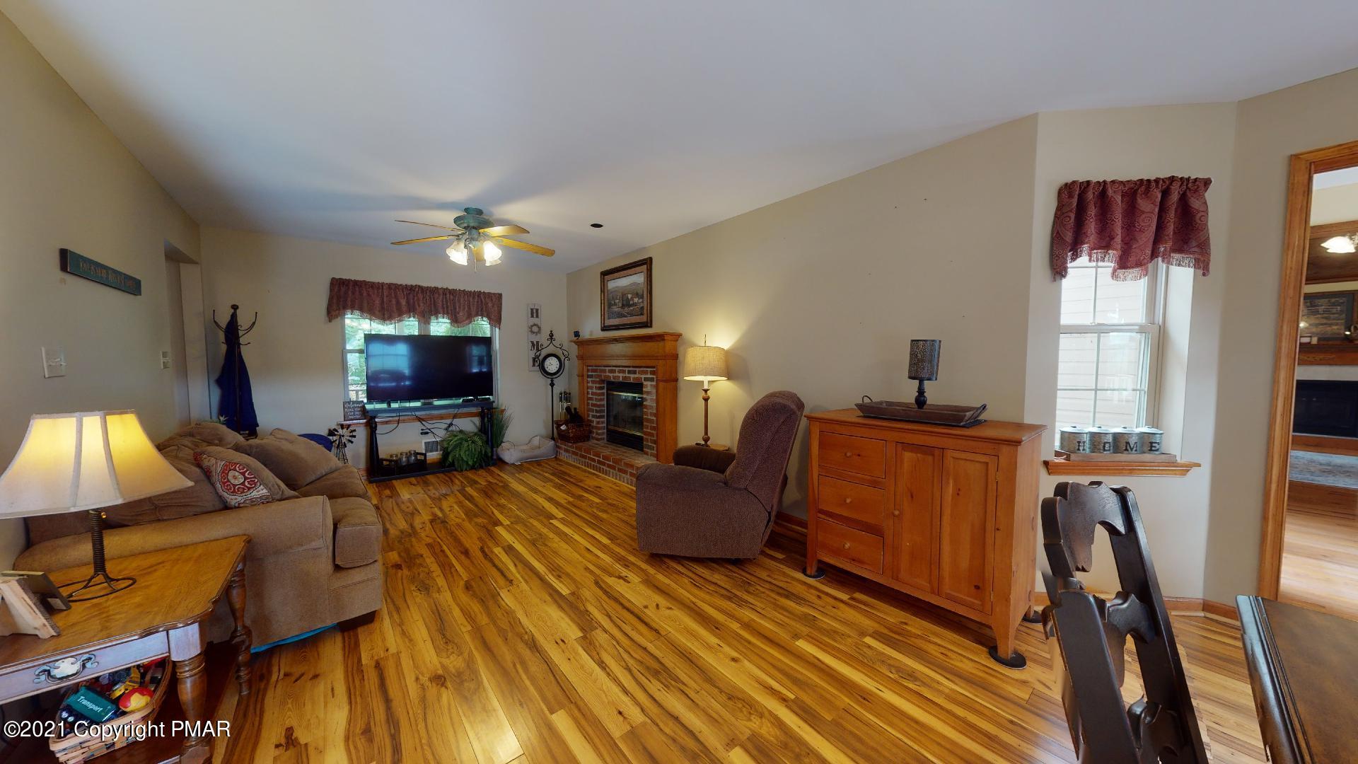 3249 Turkey Hill Road Stroudsburg, PA 18360 - Photo 8 of 44 238070F9-1E3B-498A-9026-5158E4CBF431