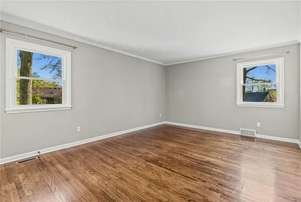 $700,000 | 4509 West 93rd Street, Prairie Village, KS 66207