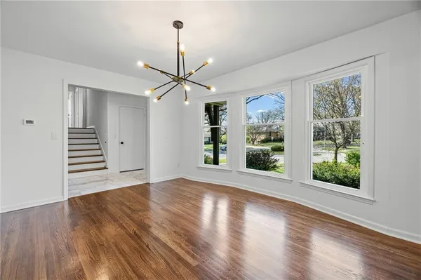 $700,000 | 4509 West 93rd Street, Prairie Village, KS 66207