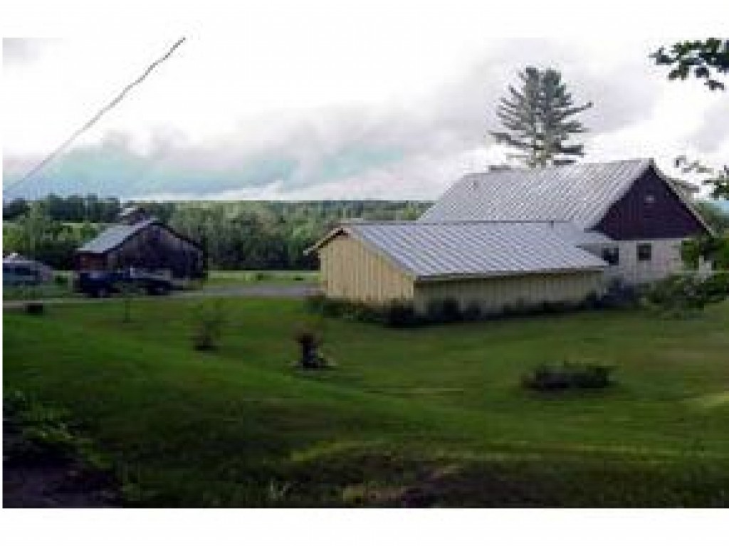 335 Old Coach Road Lyndon, VT 05851 - Photo 1 of 17 Gallery Image 1