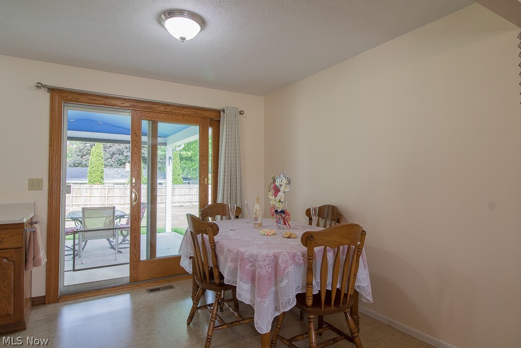 6146 Campbell Road Mentor, OH 44060 - Photo 8 of 31