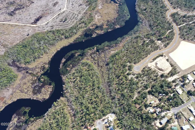 $199,500 | 9886 Summer Creek Drive, Southport, FL 32409