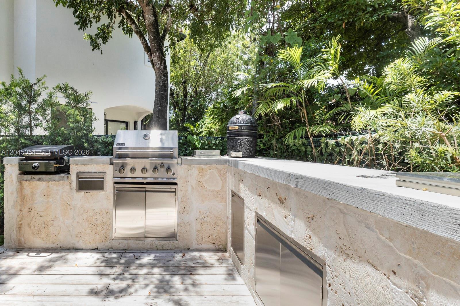 3908 Anderson Road Coral Gables, FL 33134 - Photo 13 of 25