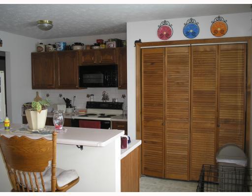 2458 Shrine Road Springfield, OH 45502 - Photo 7 of 12