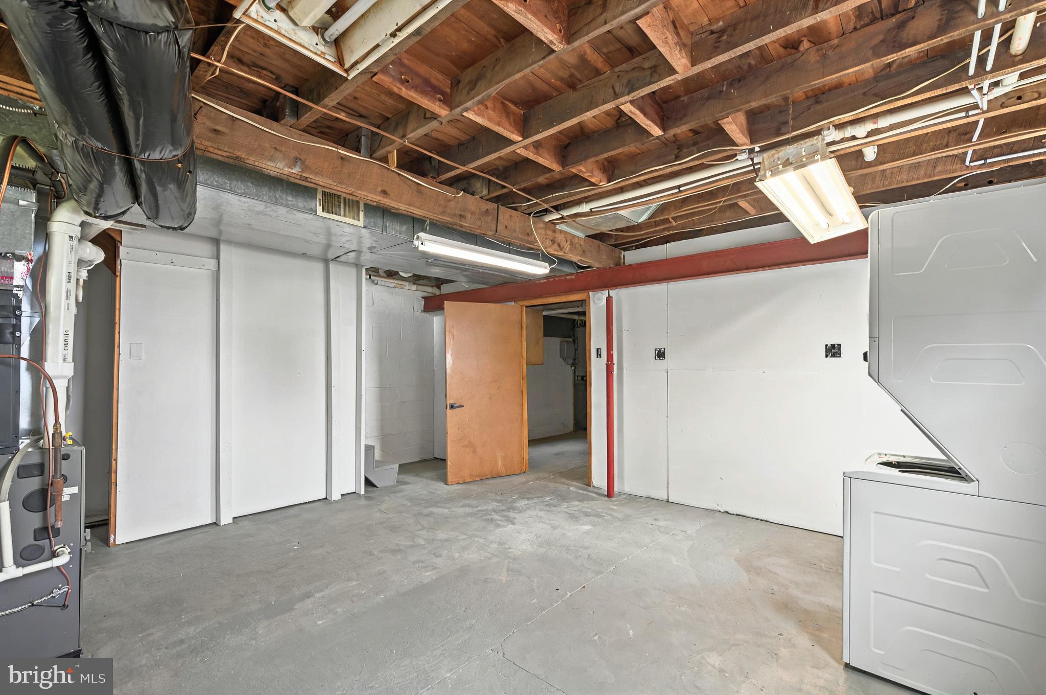 222 Old Racetrack Road Parkesburg, PA 19365 - Photo 29 of 37 a view of an empty room