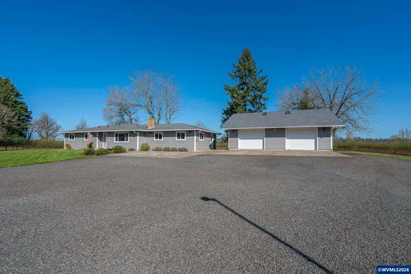 $824,900 | 38565 Robinson Drive, Scio, OR 97374