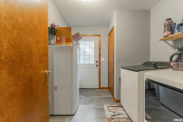 $135,000 | 716 South Kickapoo Street, Lincoln, IL 62656