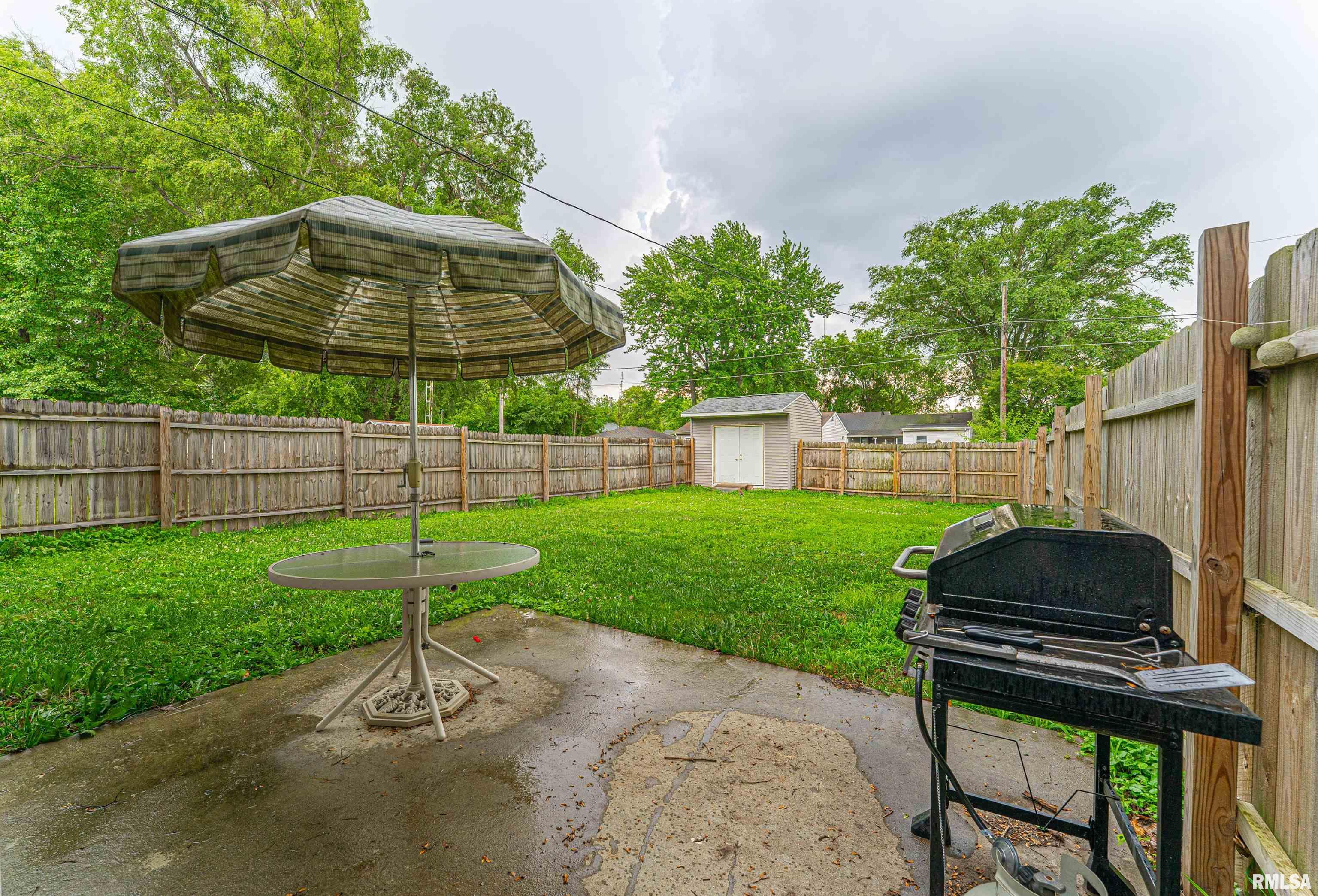 716 South Kickapoo Street Lincoln, IL 62656 - Photo 17 of 20