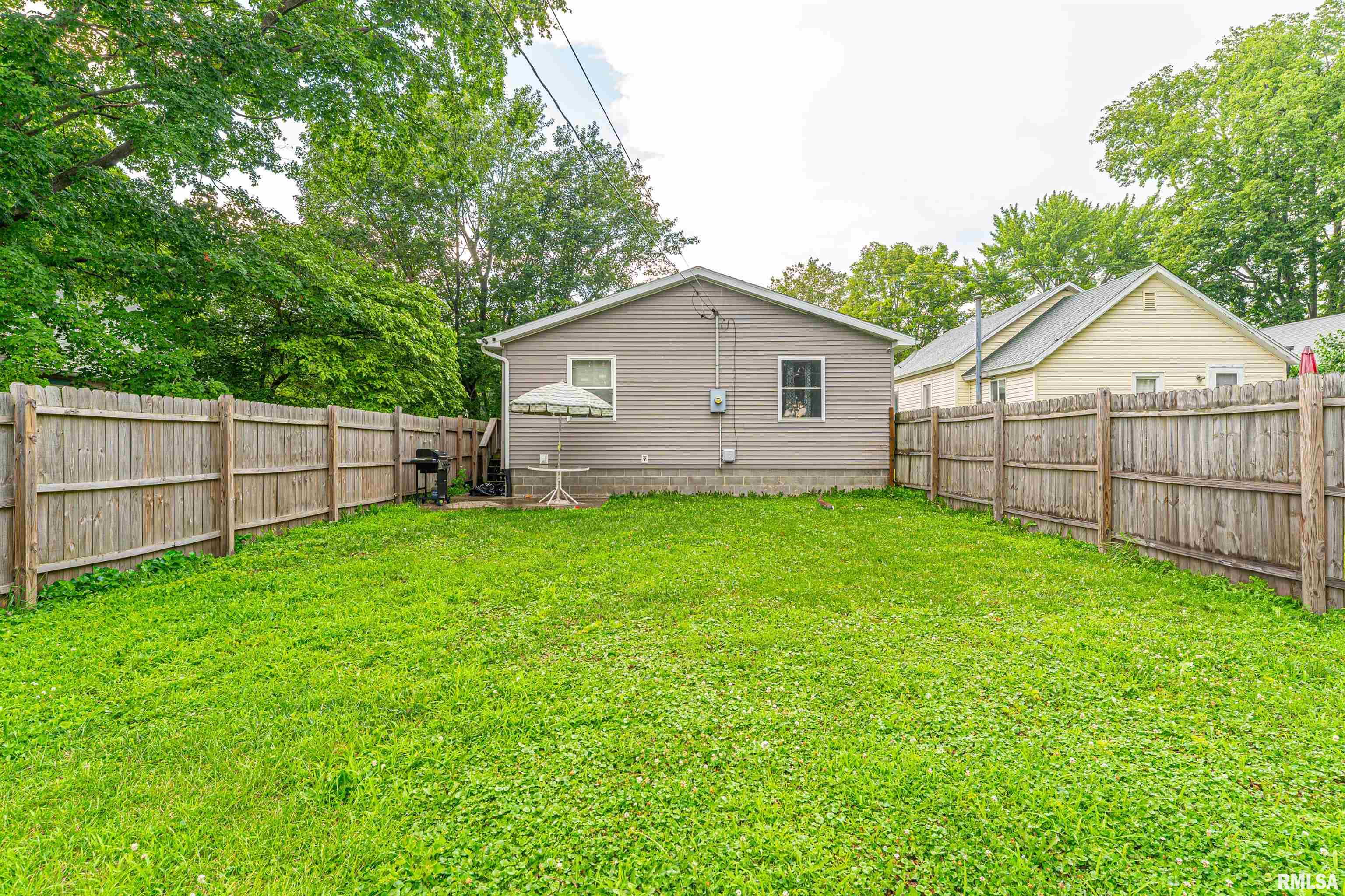 716 South Kickapoo Street Lincoln, IL 62656 - Photo 18 of 20