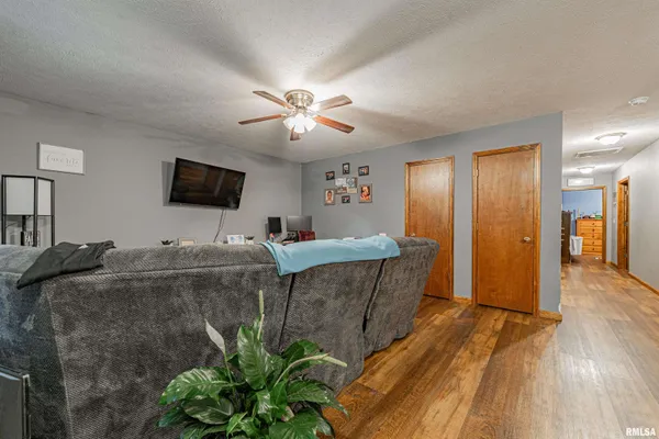 $135,000 | 716 South Kickapoo Street, Lincoln, IL 62656