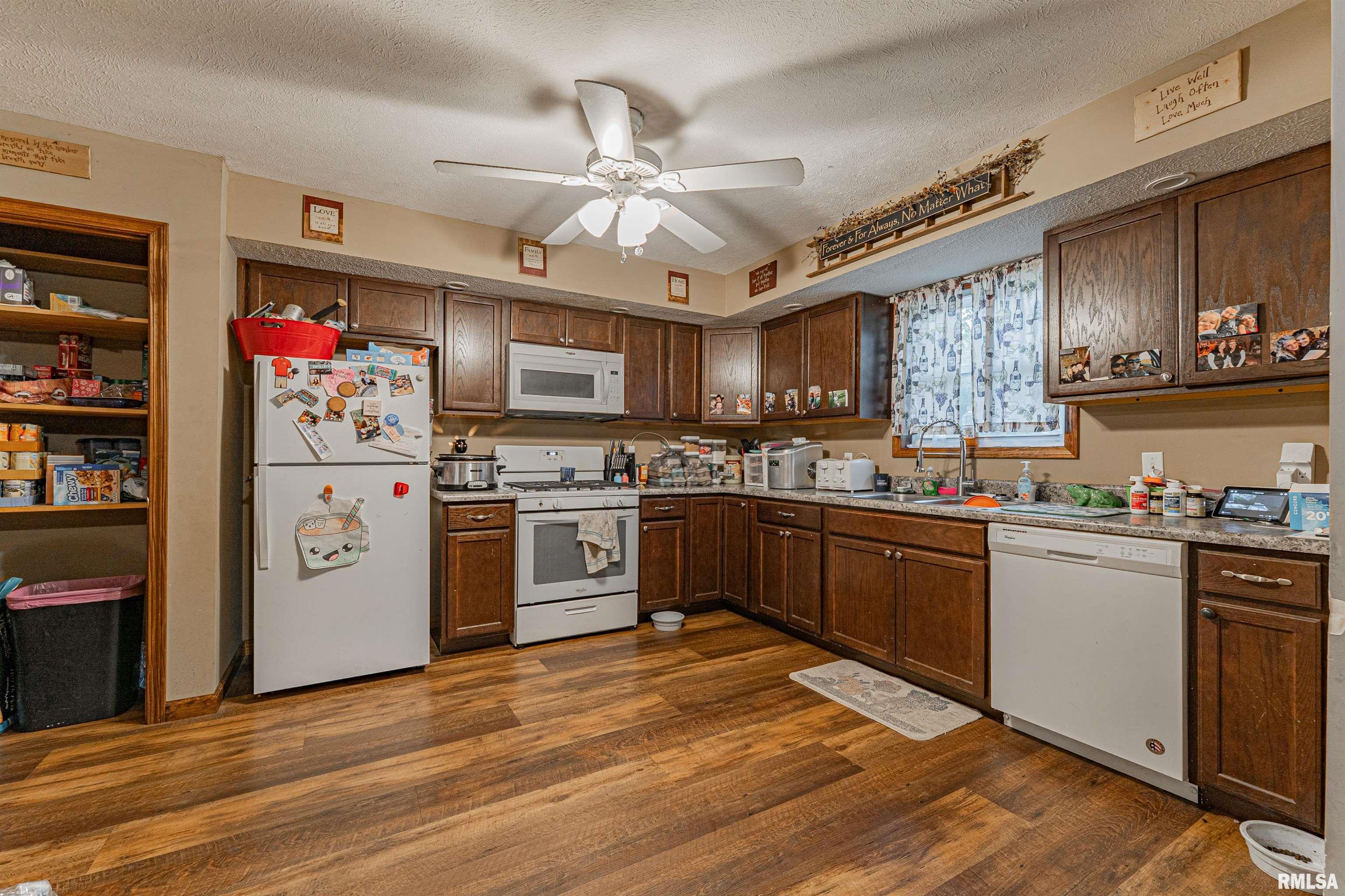 716 South Kickapoo Street Lincoln, IL 62656 - Photo 6 of 20