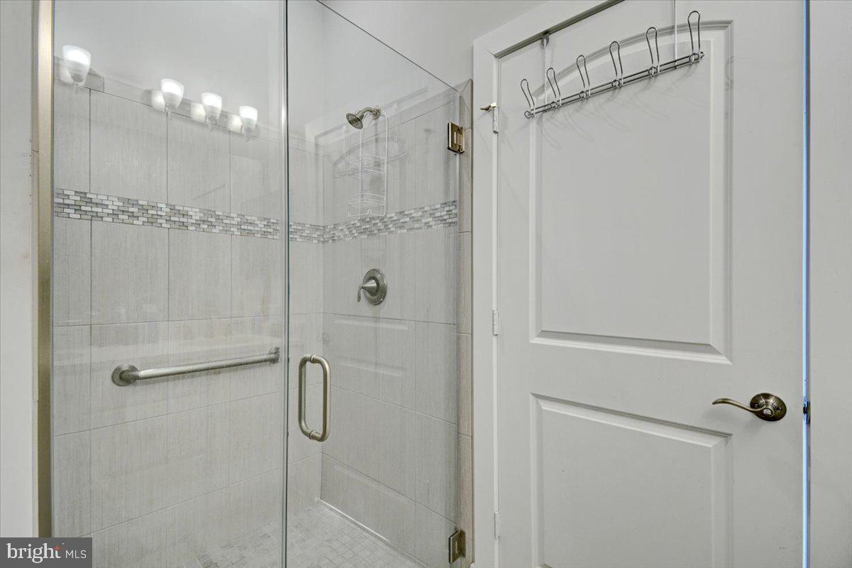 2871 Town View Circle New Windsor, MD 21776 - Photo 11 of 34