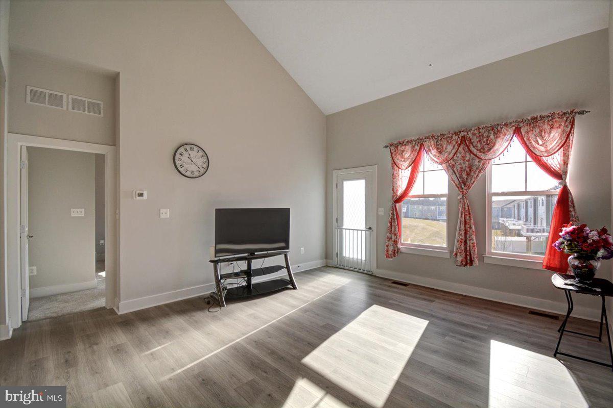 2871 Town View Circle New Windsor, MD 21776 - Photo 14 of 34