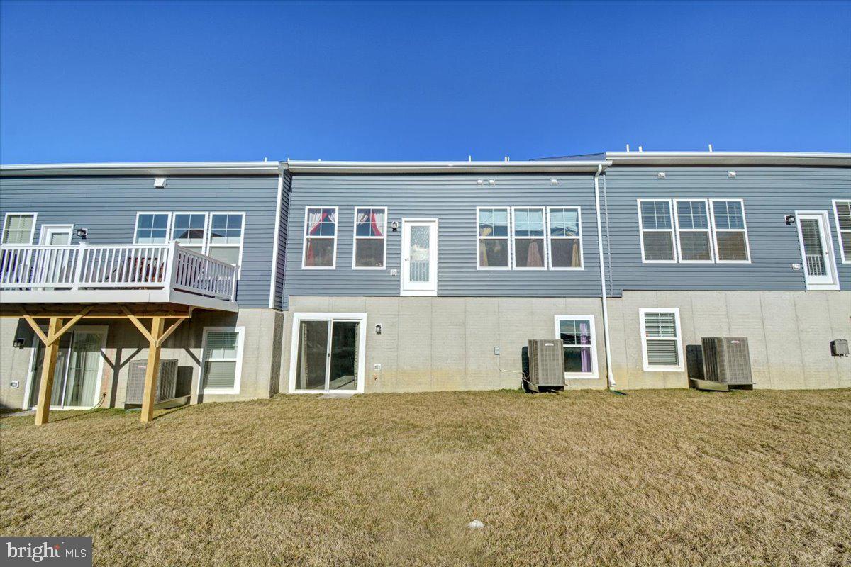 2871 Town View Circle New Windsor, MD 21776 - Photo 29 of 34