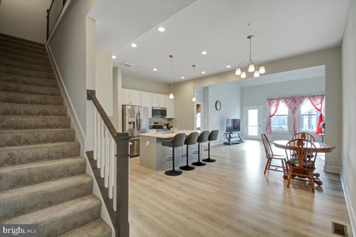 2871 Town View Circle New Windsor, MD 21776 - Photo 7 of 34