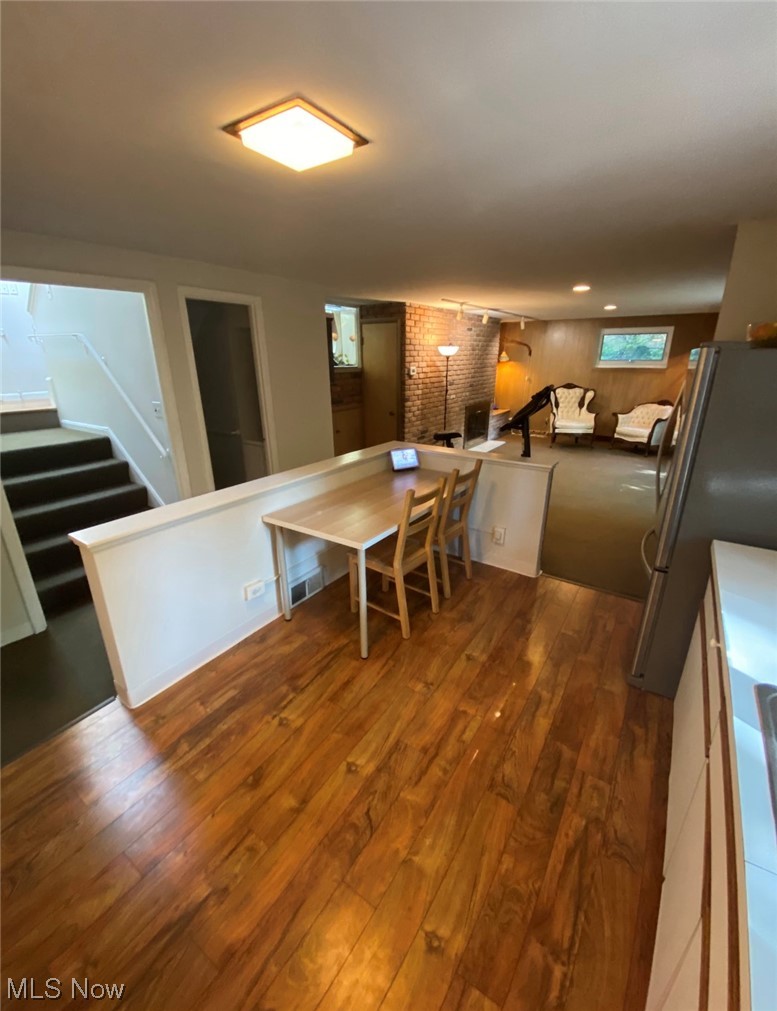 3574 Atherstone Road Cleveland, OH 44121 - Photo 10 of 35