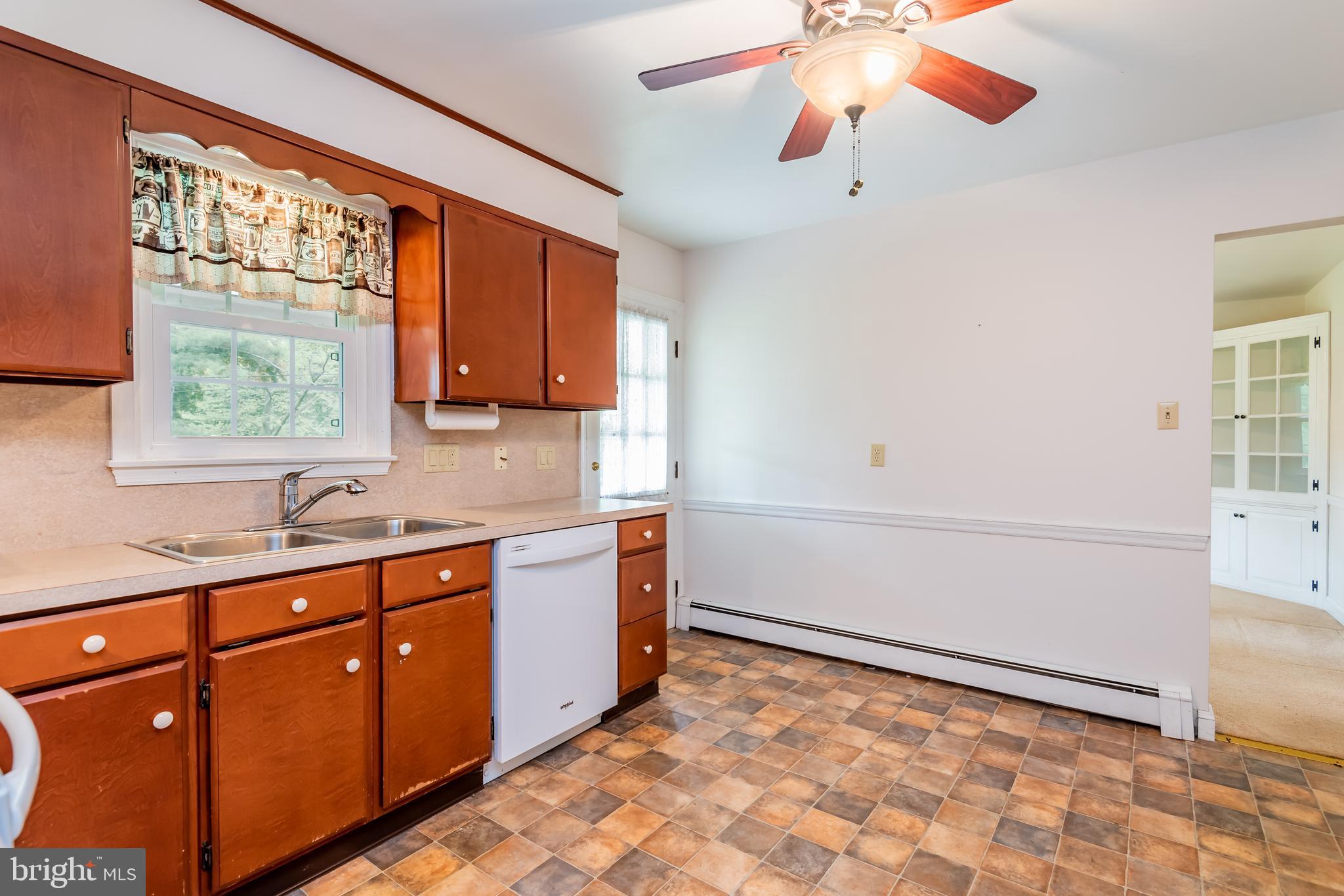 129 Maple Road Harrisburg, PA 17109 - Photo 7 of 30 Gallery Image 7