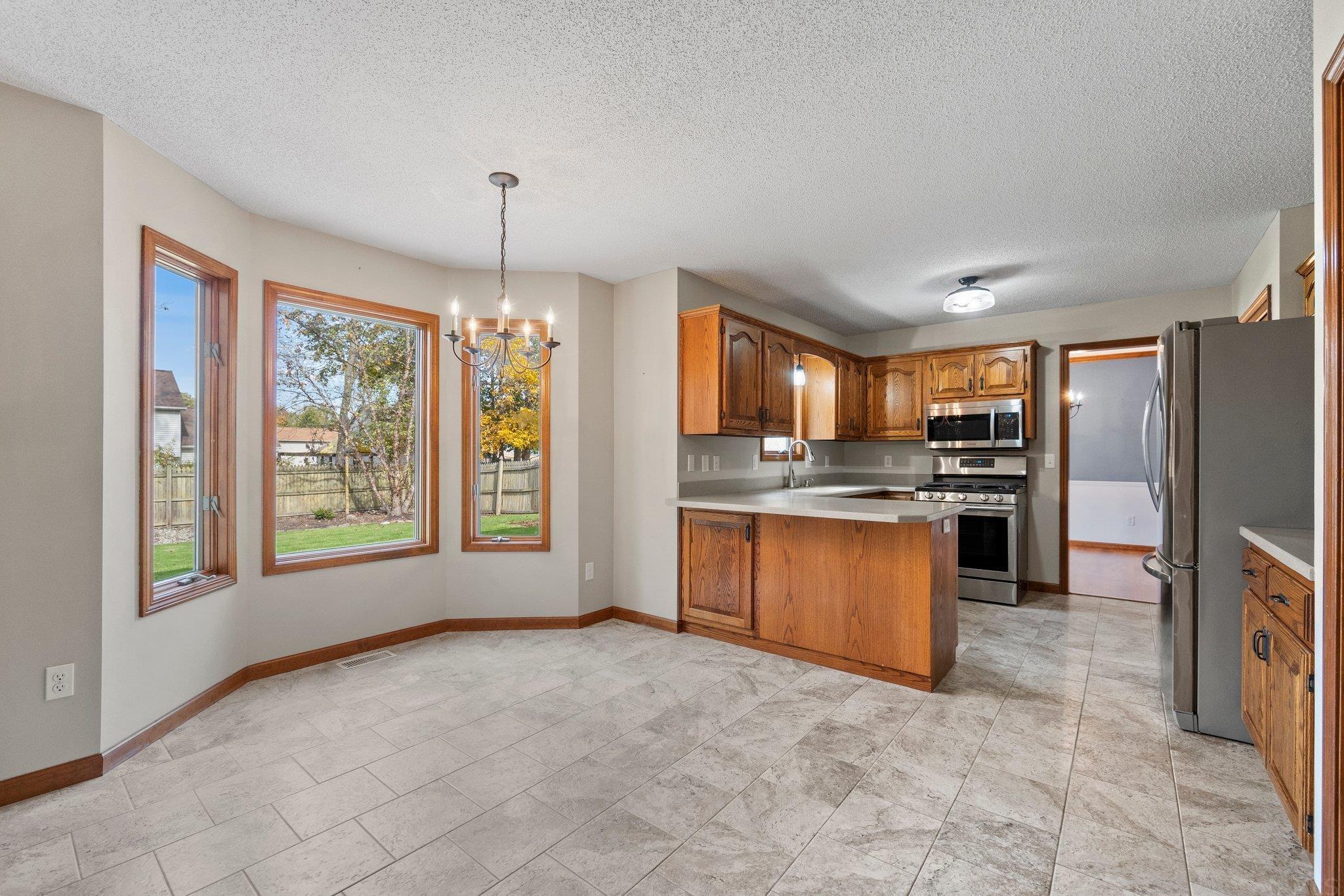 9026 Spring Forest Drive Fort Wayne, IN 46804 - Photo 15 of 36