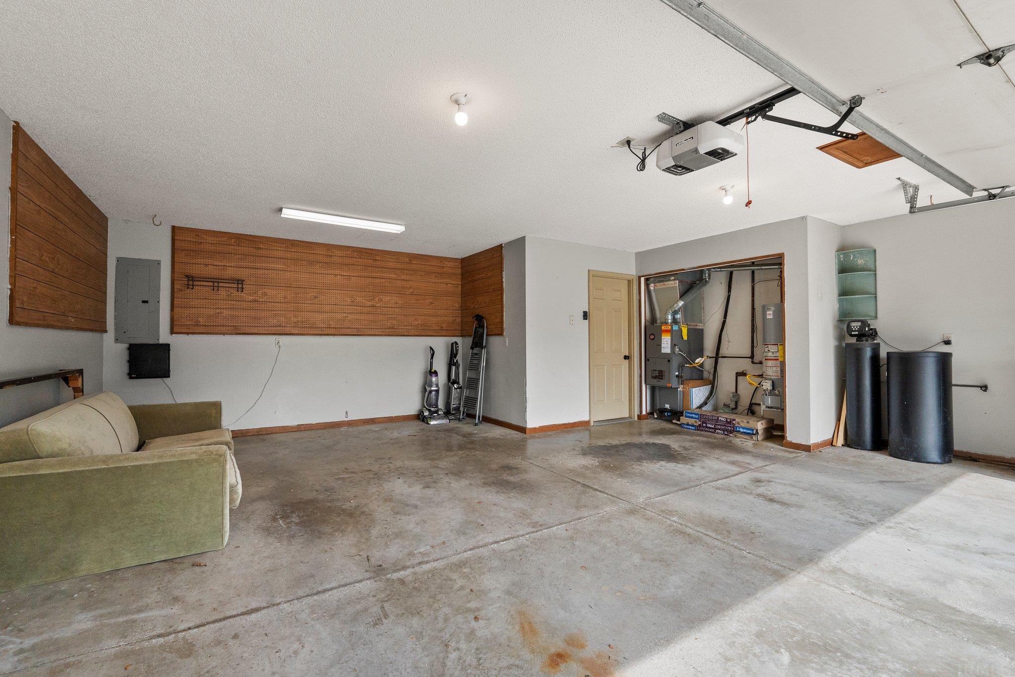 9026 Spring Forest Drive Fort Wayne, IN 46804 - Photo 20 of 36