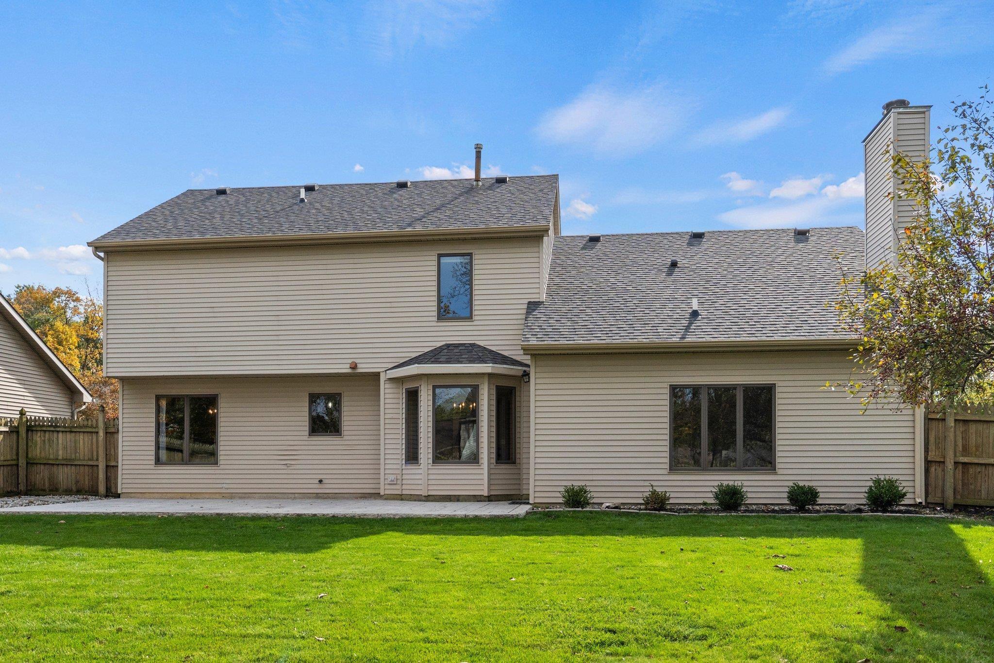 9026 Spring Forest Drive Fort Wayne, IN 46804 - Photo 6 of 36