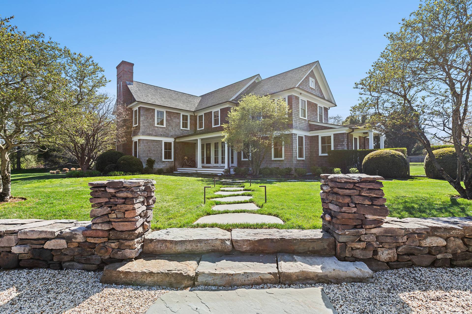 53 Matthews Lane Bridgehampton, NY 11932 - Photo 7 of 50