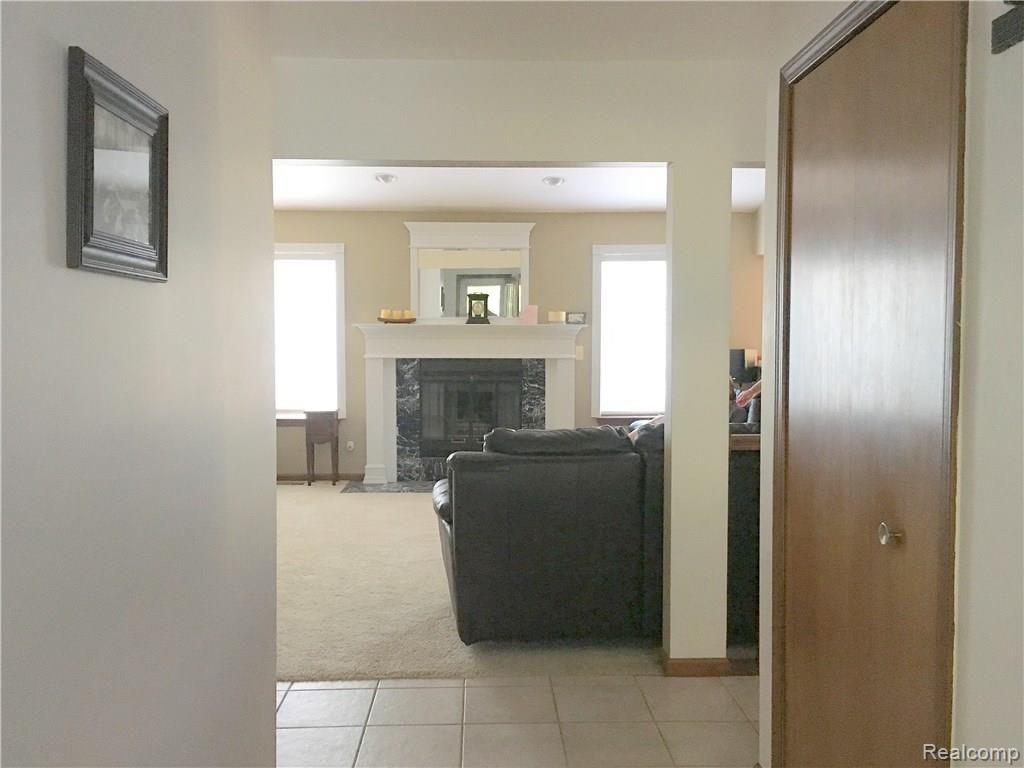 89 Arlington Drive Rochester Hills, MI 48307 - Photo 9 of 18