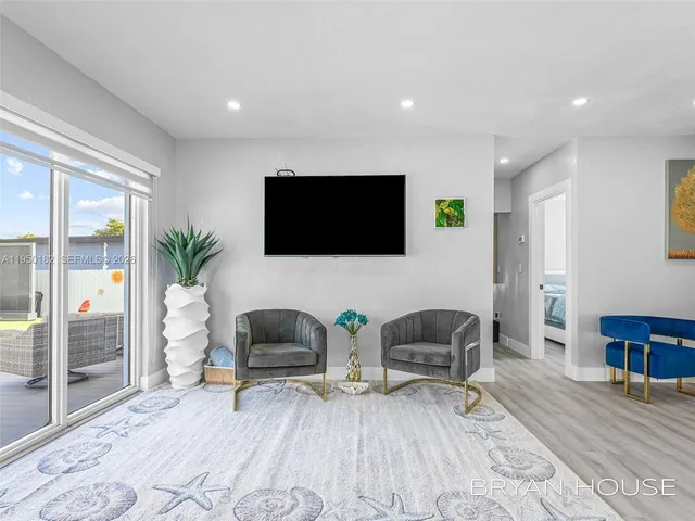 $1,700,000 | 3341 Northwest 20th Street, Miami, FL 33142