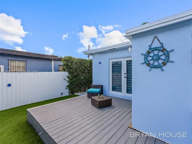$1,700,000 | 3341 Northwest 20th Street, Miami, FL 33142