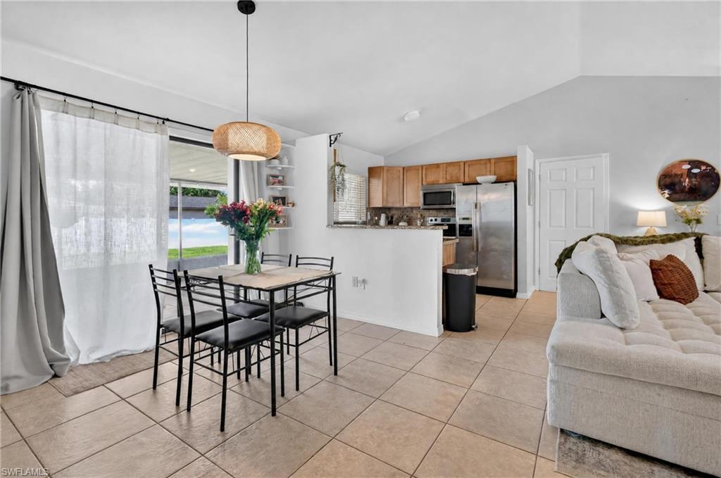 9197 Pomelo Road East Fort Myers, FL 33967 - Photo 6 of 23 Gallery Image 6