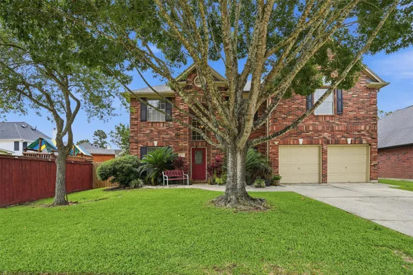 $379,999 | 1303 Windleaf Drive, La Porte, TX 77571