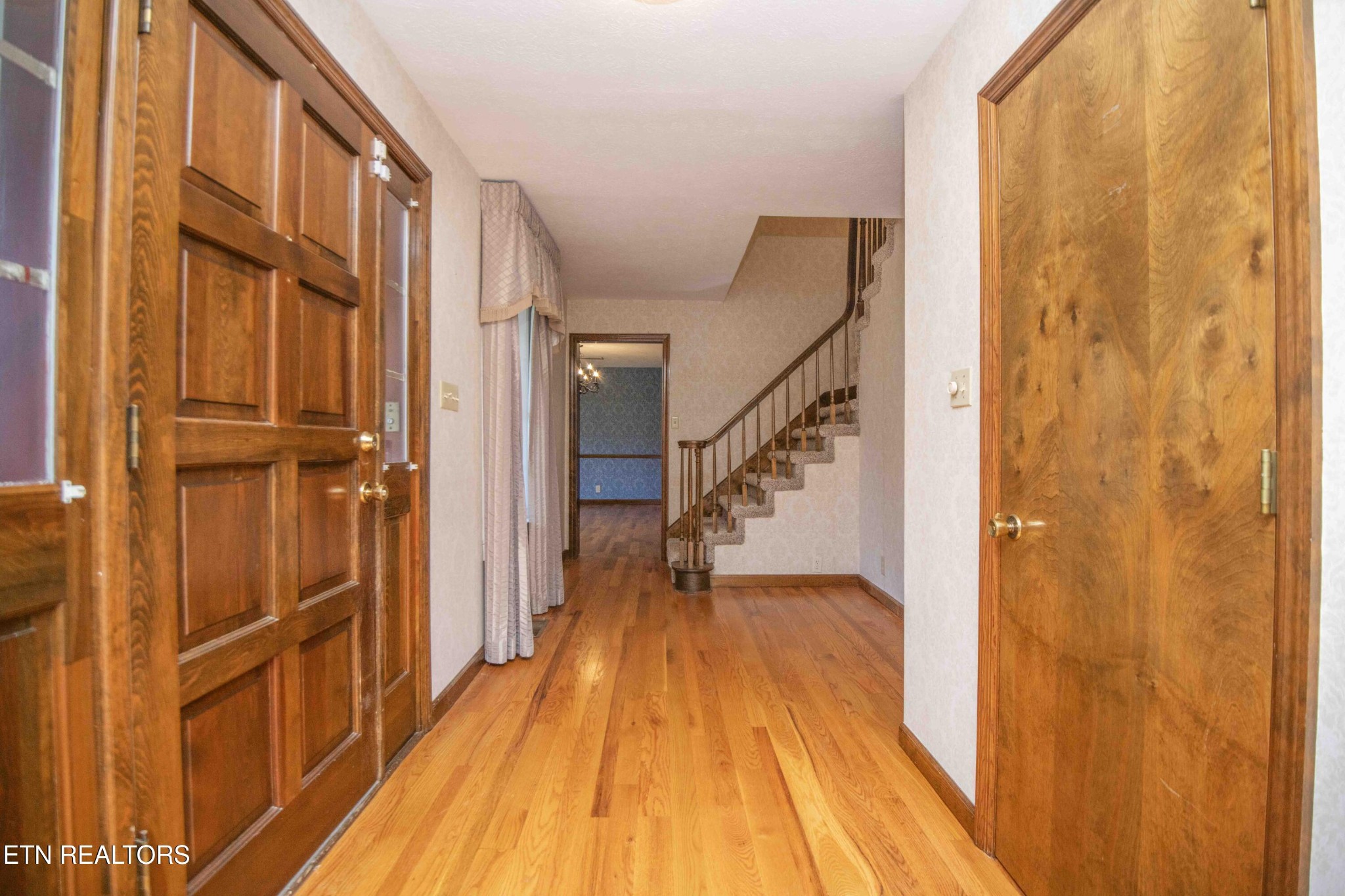 2129 Thompson Road Knoxville, TN 37932 - Photo 12 of 59 Gallery Image 12