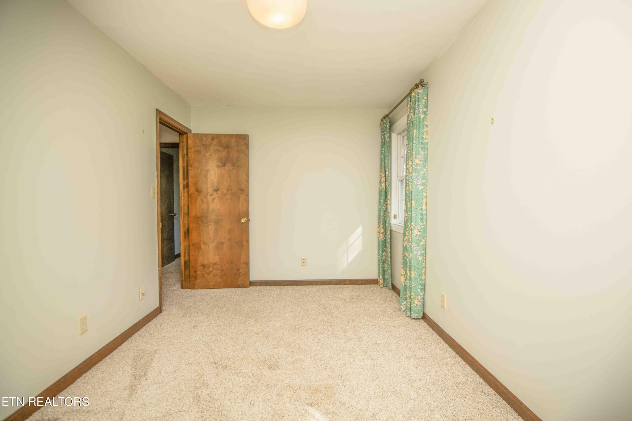 2129 Thompson Road Knoxville, TN 37932 - Photo 27 of 59 Gallery Image 27