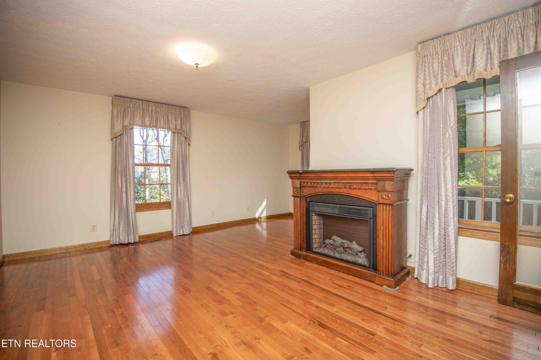 2129 Thompson Road Knoxville, TN 37932 - Photo 9 of 59 Gallery Image 9