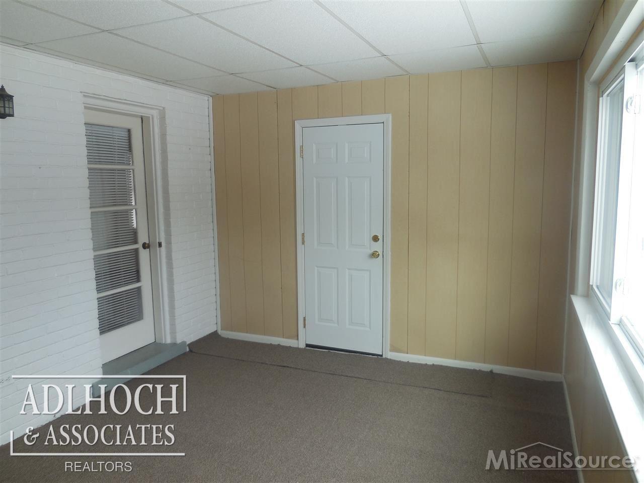 744 Harcourt Road Grosse Pointe, MI 48230 - Photo 18 of 23