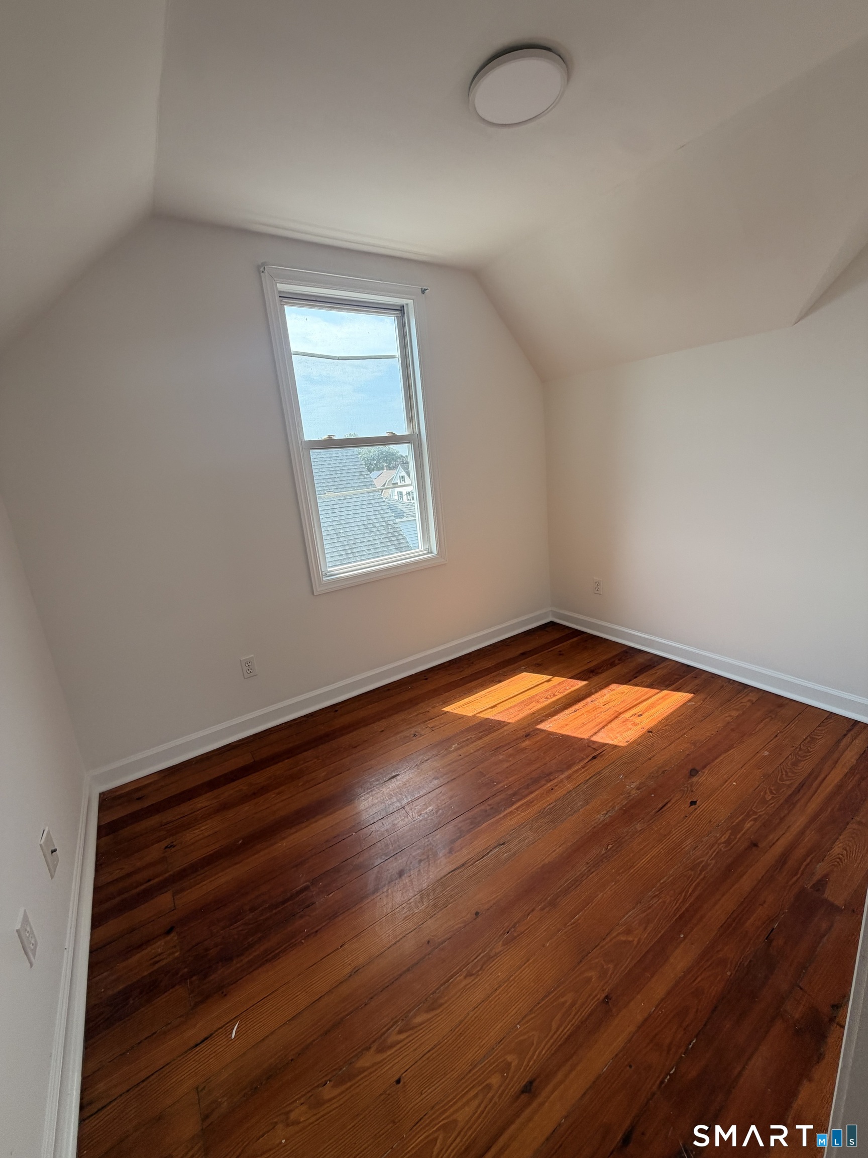 148 Alfred Street, Unit 3 Bridgeport, CT 06605 - Photo 4 of 10