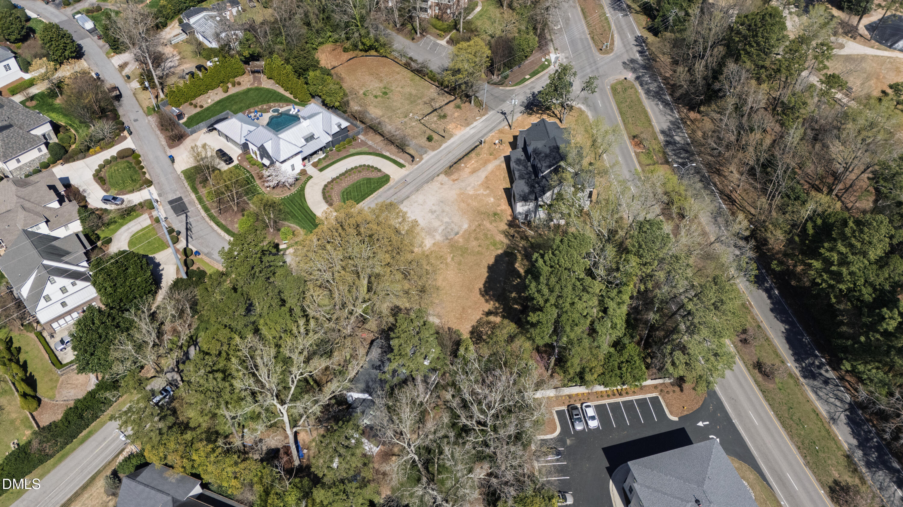 109 Edenburgh Road Raleigh, NC 27608 - Photo 6 of 10 an aerial view of a house with a yard