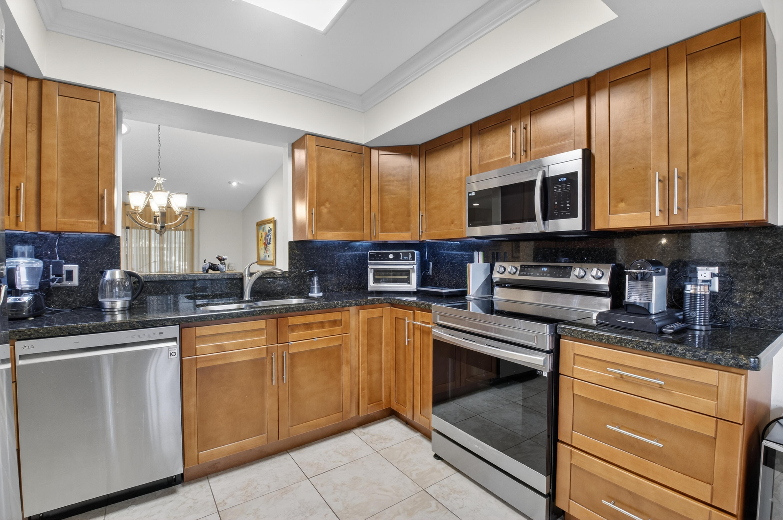 10911 Lake Front Place Boca Raton, FL 33498 - Photo 2 of 46 DSC_4408