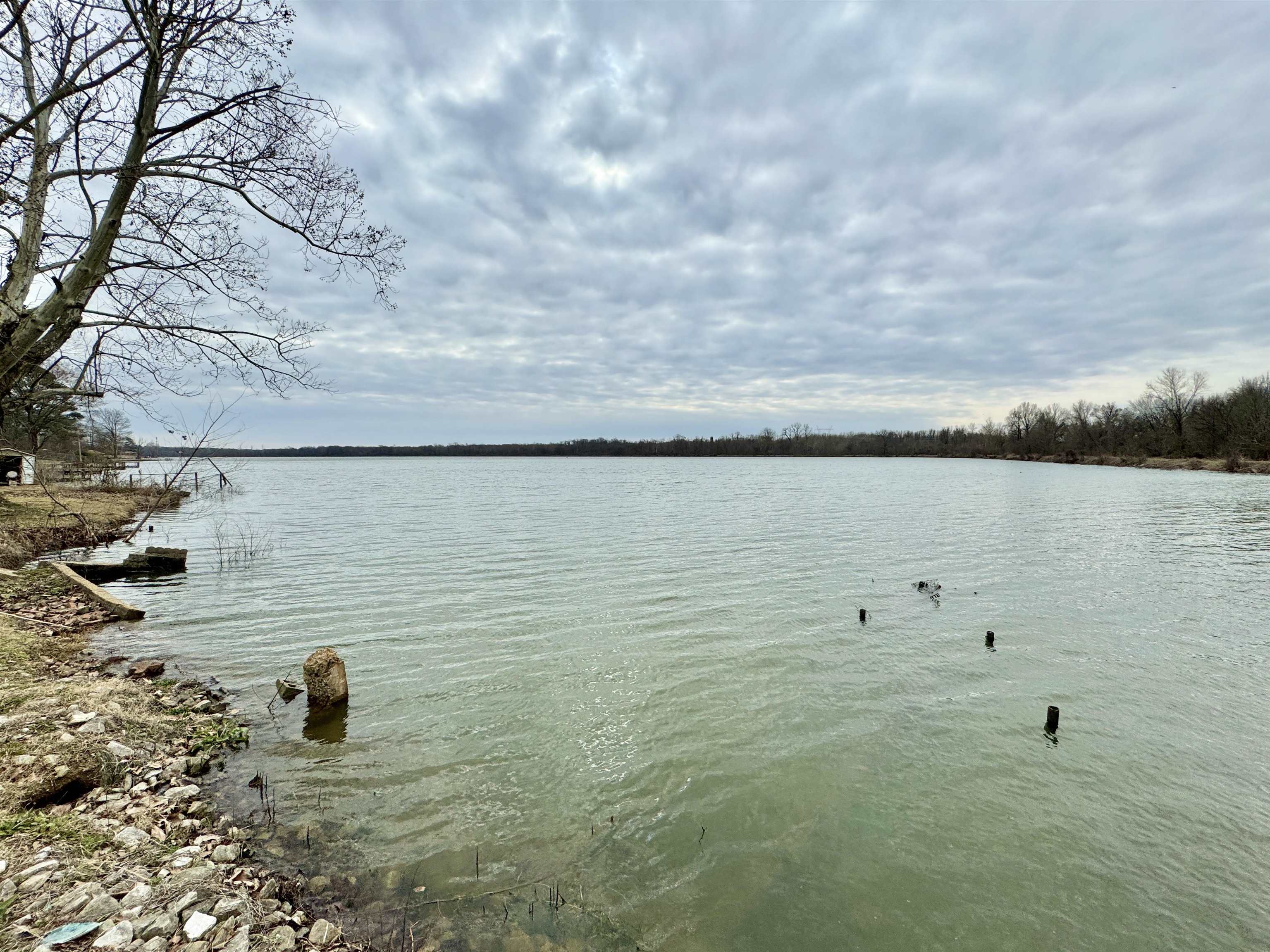 2009 West Holmes Road Memphis, TN 38109 - Photo 26 of 28 Water view
