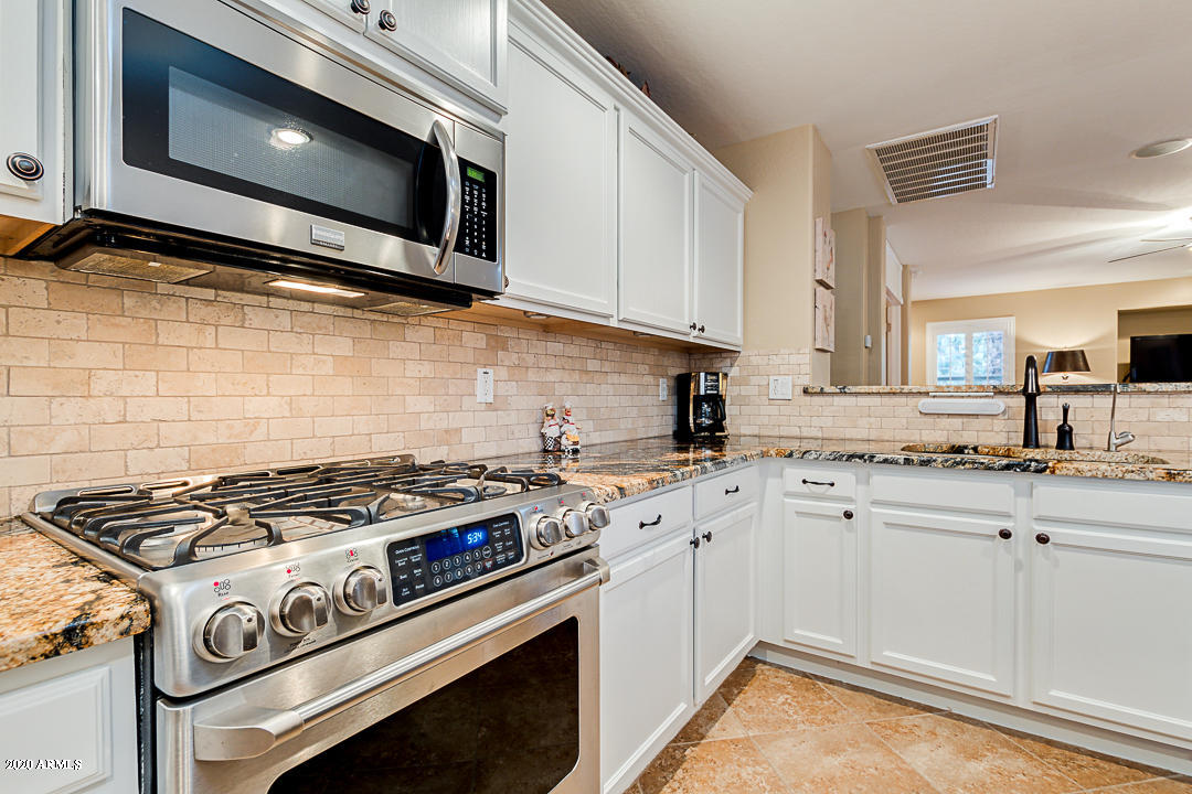 42337 West Venture Road Maricopa, AZ 85138 - Photo 9 of 45 20-Venture