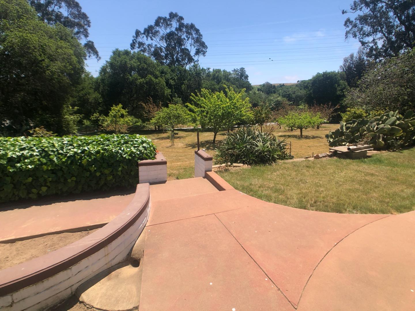 15719 Meridian Road Salinas, CA 93907 - Photo 8 of 58 Gallery Image 8