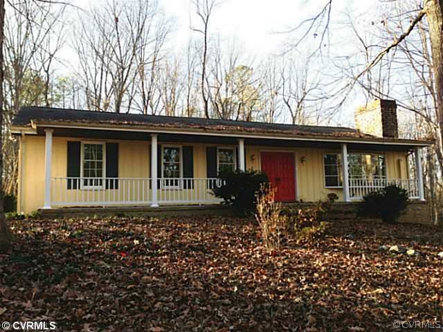 14120 Nash Road Chesterfield, VA 23838 - Photo 2 of 21 a front view of a house with garden