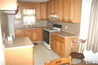 3015 Hecktown Road Bethlehem, PA 18020 - Photo 3 of 8 Gallery Image 3
