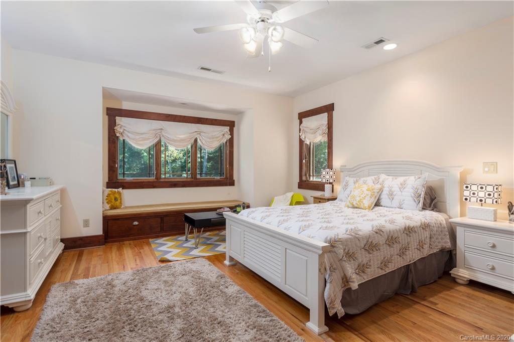 187 Country Club Road Asheville, NC 28804 - Photo 20 of 38 Gallery Image 20