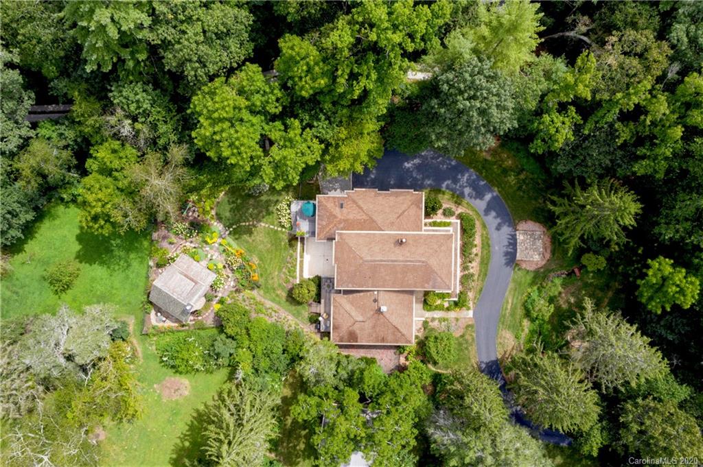 187 Country Club Road Asheville, NC 28804 - Photo 3 of 38 Gallery Image 3