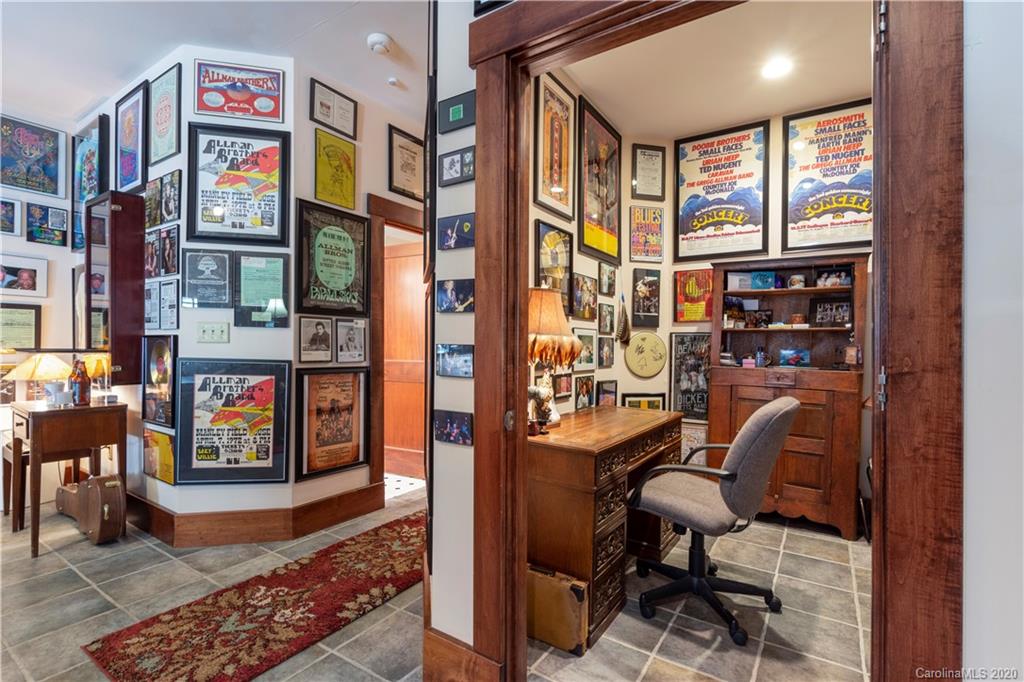 187 Country Club Road Asheville, NC 28804 - Photo 23 of 38 Gallery Image 23