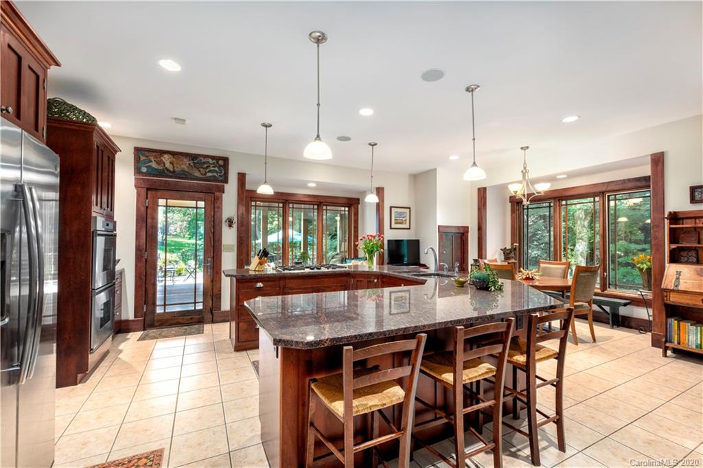 187 Country Club Road Asheville, NC 28804 - Photo 10 of 38 Gallery Image 10